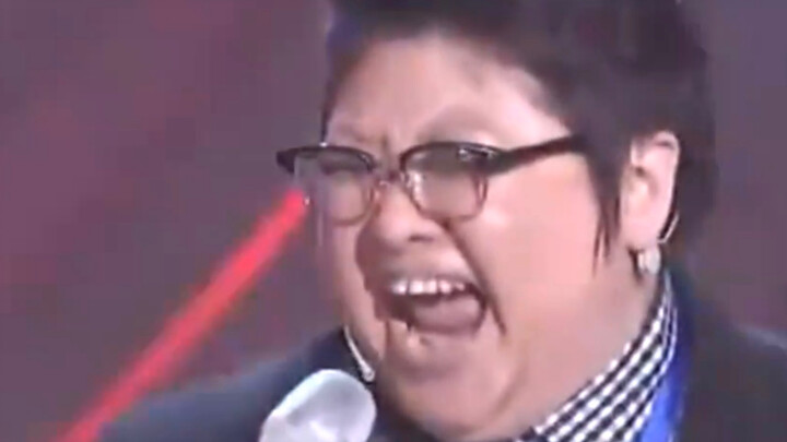 Han Hong: I want to hold back my singing, so shut up now!