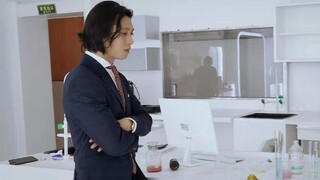 《谁？异能者》番外-漂亮女生原来是抠脚大汉假扮的？