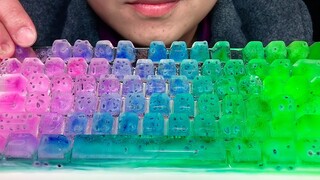 [ASMR]Eatting an icy keyboard