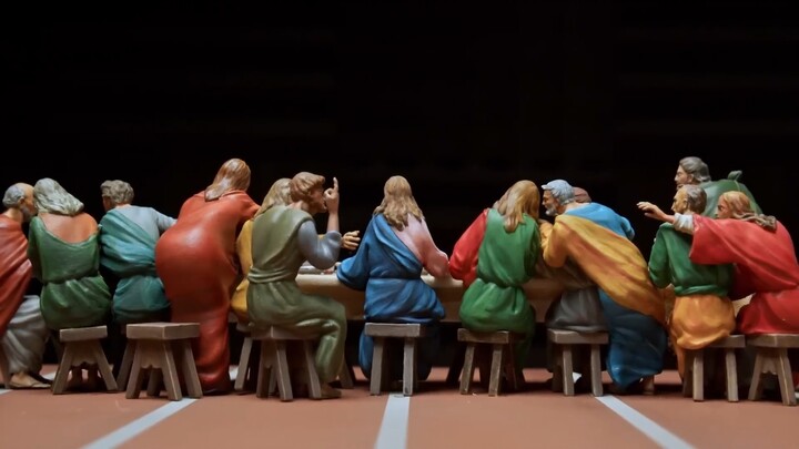 A 1:1 replica of the world-famous painting “The Last Supper”