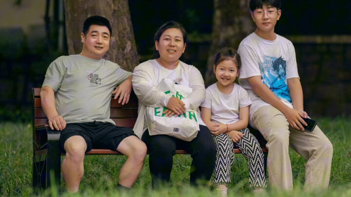 Photo Bottled Letter: A Cozy Family of Four