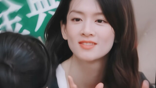 She speaks lazily with a Taiwanese accent when power-saving mode is activated.