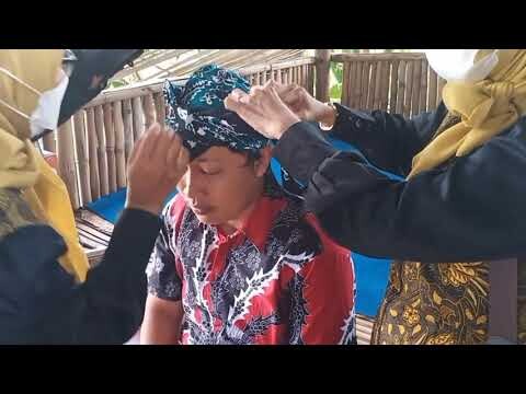 Cara Memakai Udeng/Iket BRONGKOS WAGON oleh Bu Dewi (penata busana tradisional Tuban)