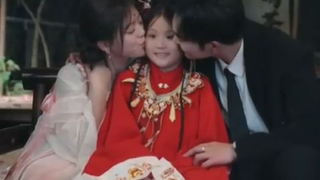 Gadis miskin menolong nenek pingsan; sebagai balasan, nenek ingin menjodohkannya