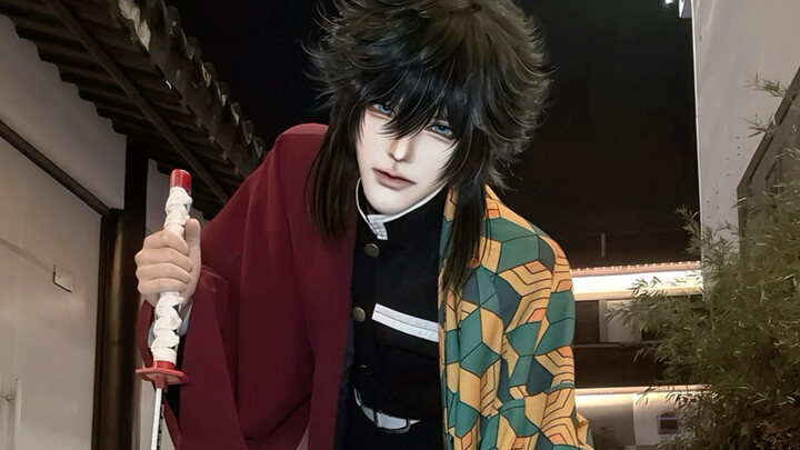 If you want to kill Tanjiro, you’ll have to go through my corpse first!