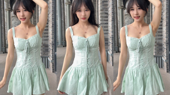 Mint-green strap sundress~