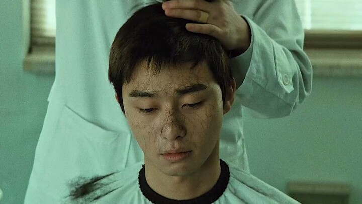 Hai anh chàng ngốc nghếch gặp nhau ở trường cảnh sát, cảm giác đó sẽ như thế nào?