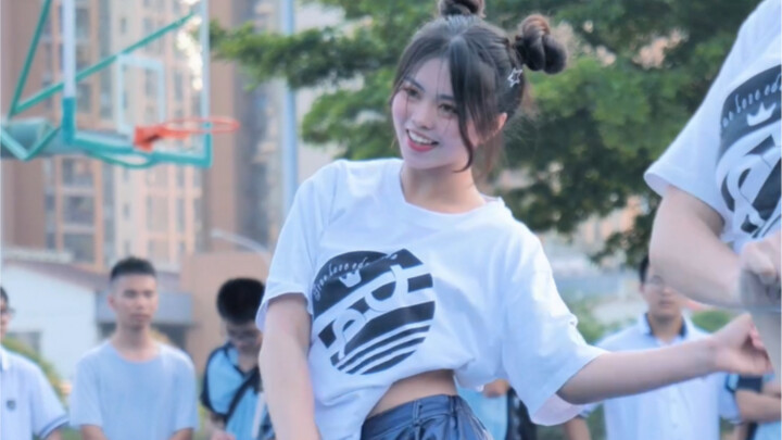 Perasaan rileks di tengah permainan bola basket bintang jatuh! !