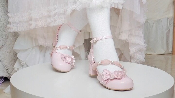 Sepatu ini mirip kue kecil berwarna merah muda! Uji coba sepatu lo bentuk kotak mutiara～Sepatu Lolit