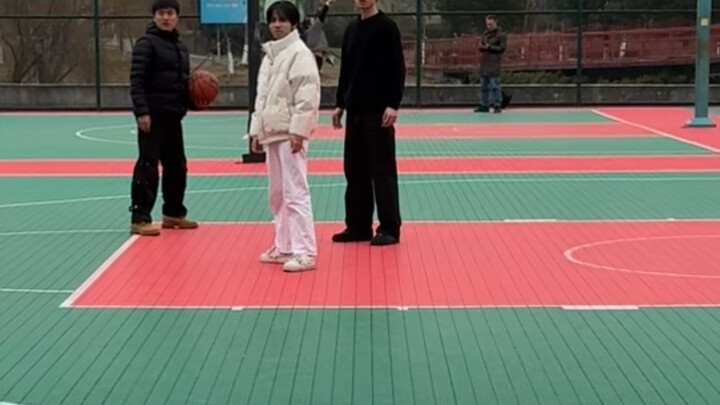 “Old Lady of the Court”