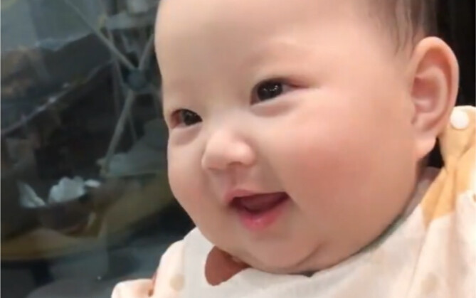 Con gái, sau này con đừng cùng bố con tìm đến mẹ nữa! Tạm biệt!