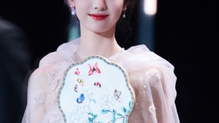 Who on earth is calling this face “màn”? Truly, a wild boar can’t handle fine rice.