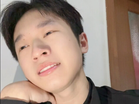 เล่อเวยถูกมอบให้โดยเฉิงตู คุณเบบี้จอมเหม็นผู้รักการร้องเพลง