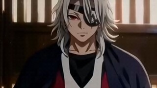 音柱坐在主公门前听了一晚上同伴的死讯…“这帮家伙，都华丽的战斗到最后了呢…”