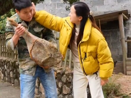 น้องสาวช่างไม่รู้คุณค่าจริงๆ เจาะือแฮมดีขนาดนี้ยังทิ้งซะได้ ทำออกมาแล้วหอมอร่อยสุดๆ!