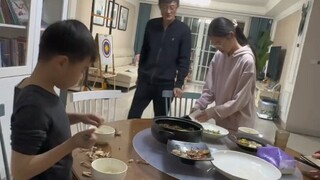 又是母慈子孝的一天