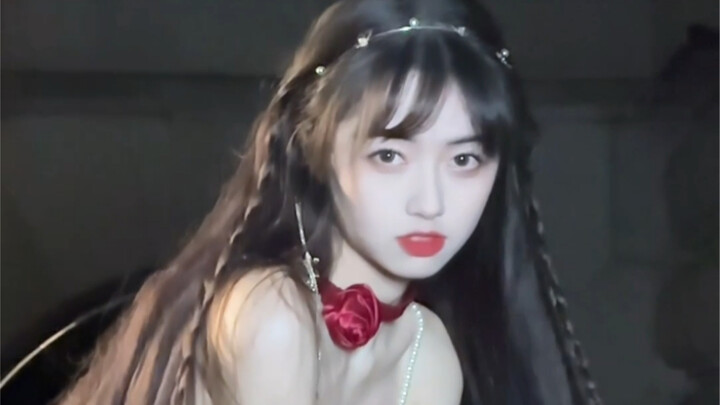 “اليوم أنت الساحرة الصغيرة التي تنازع التنين الشرس على الأميرة” | أجواء رواية ساحرة