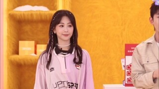 杨紫新戏《家业》已经在试妆阶段啦 杨紫SIINSIIN直播