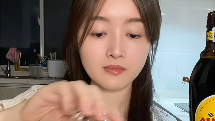 Một ly uống ba lần, đủ trò lắm luôn