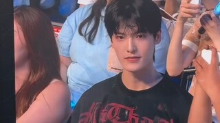被薛之谦点到的帅哥！不愧是长沙～颜值都好高 侧颜有点像#杨洋！！！！#长沙旅游攻略 #薛之谦长沙演唱会 #薛之谦 #薛之谦天外来物巡回演唱会