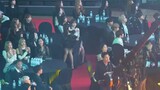 Ketika Jennie menari "Solo" di panggung, reaksi Jisoo, Lisa dan Rose...