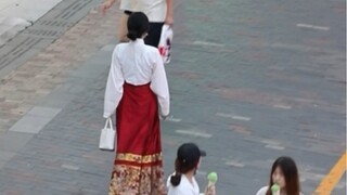 The high rate of returning eyes is not my horse-faced skirt that has been passed down for hundreds o