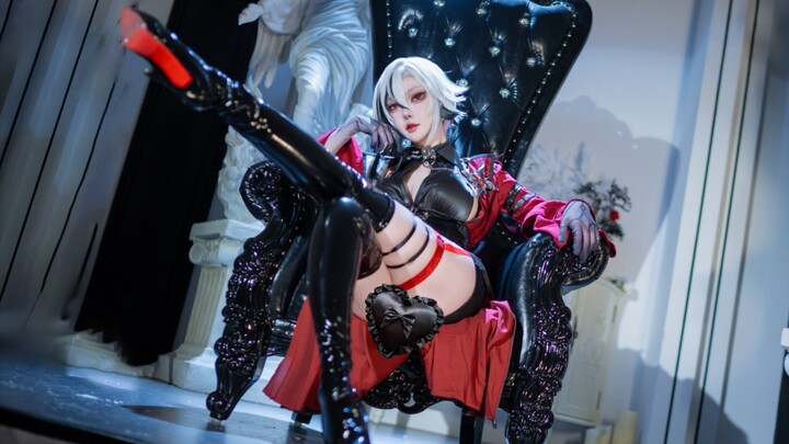 [Pelayan? Tuan!】Masuk lalu diinjak!