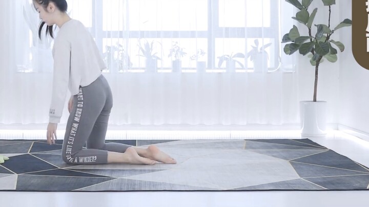 [Follow-up tutorial] 10 minutes to open your back hips and practice vertical splits at home! (Beginn
