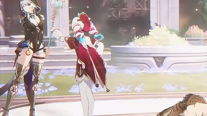 Vòng eo của mèo mèo dường như đã chạm tới cổ của Phong Cẩn mất rồi.