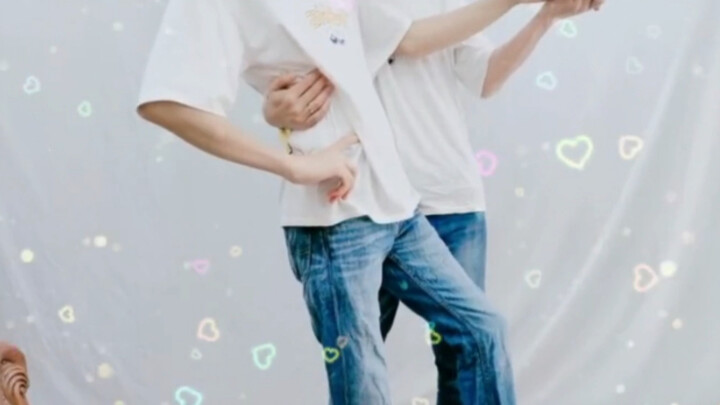 Let’s see just how tiny a “zero” waist can be—proudly presented by an experienced top!