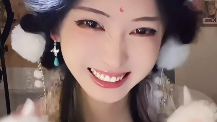 Thử thách đừng cười