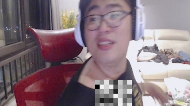 Huya's Romantic Moments Compilation