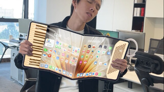 Đây không phải là đàn accordion, mà là điện thoại gập