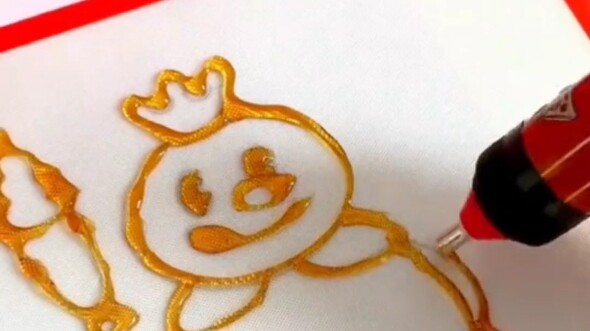 In the future, you can draw whatever pattern of sugar paintings you want! I like it very much