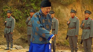 Xu Juncong: I am a professional mage. I never thought that I would be carrying a gun in my life.