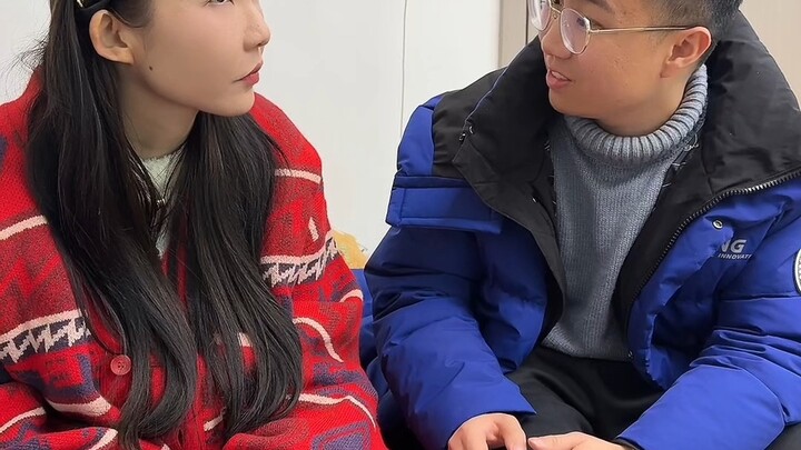 ช่วยเลือกป้ายทะเบียนรถที่ขึ้นต้นด้วย E A ให้หน่อยคะ