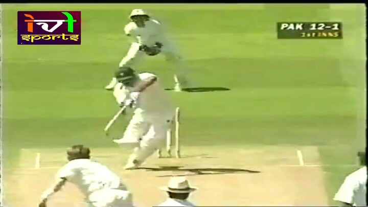 Domnic Cork Magical Delivery To Ijaz Ahmed - #cricket