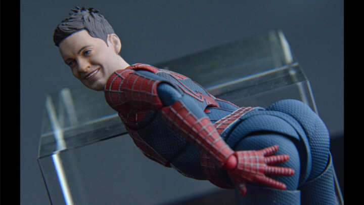 shf Toby Spider-Man, biểu cảm của anh ấy làm tôi bật cười