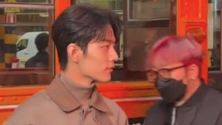 Ruangan yang tidak profesional sepenuhnya menunjukkan apa artinya menjadi pemula di tempat kerja! Se