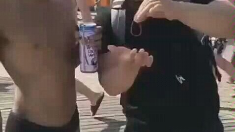 من المحتمل أنه صاحب قدرة خارقة...