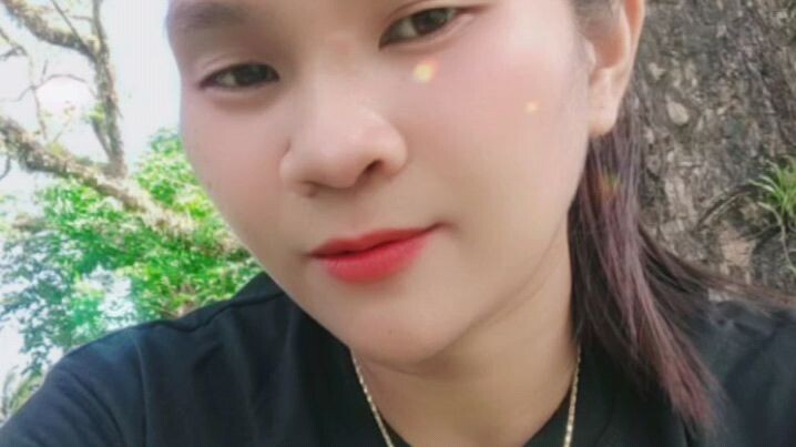 Young people are not allowed to be sad, they should only be happy💕🥰🥰