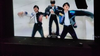 【TF家族三代演唱会】舞蹈cover call me baby+女团舞