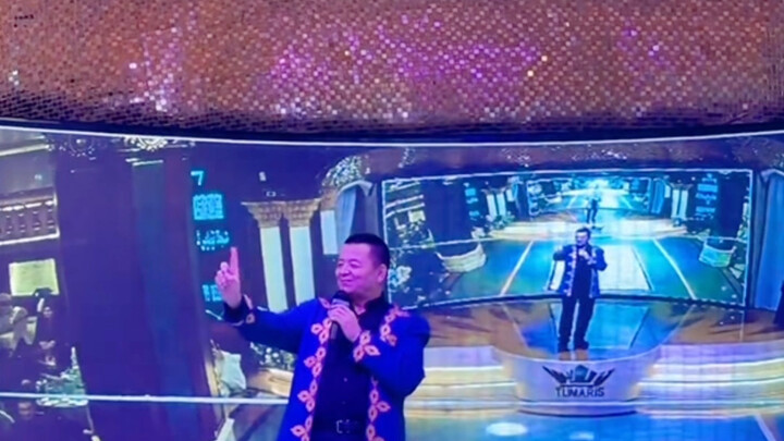 أي ديليمولاتي؟