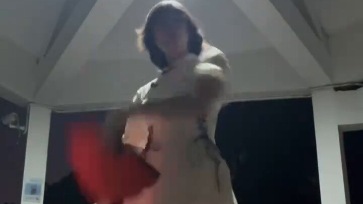 [Tarian Ji Ming Yue] Saya menemukan rok gaya yang sangat kuno di lemari dan menari mengikuti lagu Ji
