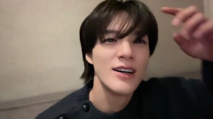 【Lee Dainu】Đế trong “đế vương”, Nỗ trong “nỗ lực” – Jeno lần đầu tiếp xúc với livestream Weibo, bối 