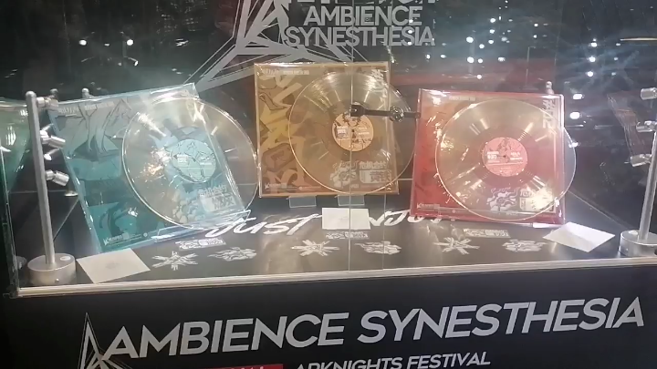 Hehe, tôi muốn xem biểu diễn đây!!