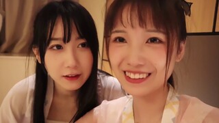 TÔI! Phòng khách UP đã bắt gặp một vũ công nổi tiếng đang khiêu vũ với tôi trên giường, và tôi gần n