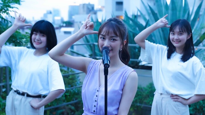 Học điệu nhảy cử chỉ tay của bài hát "Falling in Love with You for No Reason" dành cho mọi người