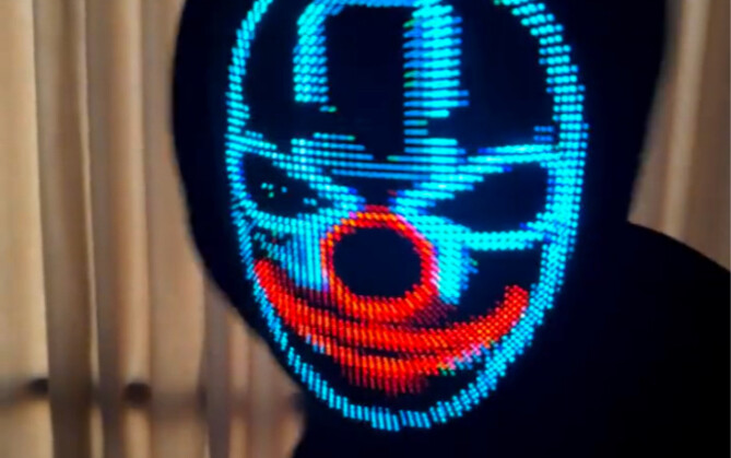 Ini baru mainan yang seharusnya dimiliki anak laki-laki: lebih dari 100 wajah, nggak bakal cukup tan