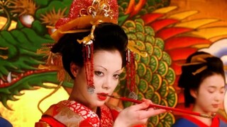 The quintessence of Japanese decadence and classical beauty is all right here—so much better than th